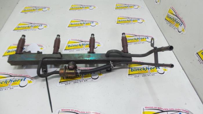 Usagé Système d'injection Suzuki Liana (ERA/ERB/RH4) 1.6 MPi 16V Prix € 84,00 Règlement à la marge proposé par Binckhorst BV