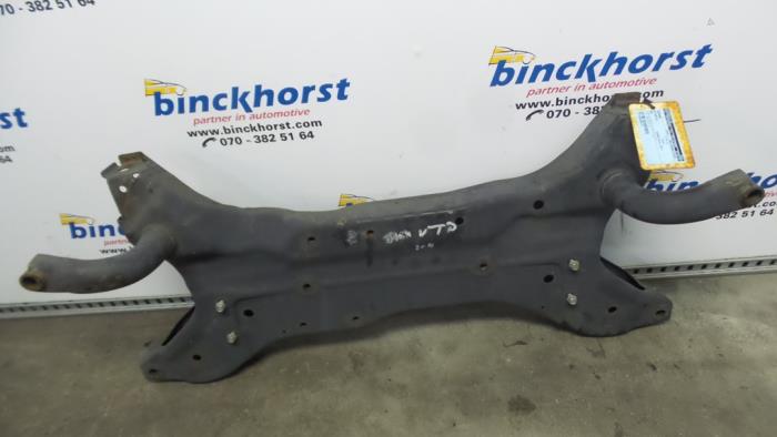 Usados Subchasis Mitsubishi ASX 1.8 DI-D HP MIVEC 16V Precio € 241,50 Norma de margen ofrecido por Binckhorst BV