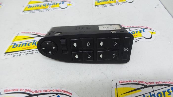 Electric window switch from a BMW 5 serie (E39) 525 tds 1998