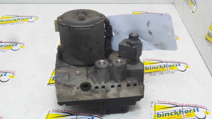 Usagé Pompe ABS BMW 5 serie (E39) 525 tds Prix € 105,00 Règlement à la marge proposé par Binckhorst BV