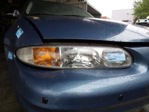 Używane Reflektor prawy Chevrolet Alero 2.4 16V SA,SB,SC Cena € 42,00 Procedura marży oferowane przez Binckhorst BV