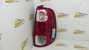 Używane Tylne swiatlo pozycyjne prawe Fiat Uno Cena € 42,00 Procedura marży oferowane przez Binckhorst BV