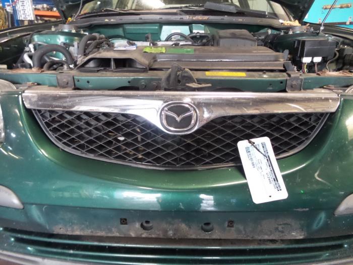 Używane Grill Mazda 626 (GW19) 2.0i 16V GLX Cena € 26,25 Procedura marży oferowane przez Binckhorst BV