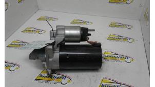 Starter from a Jeep Grand Cherokee (WK/WK2) 3.0 CRD V6 24V 2011