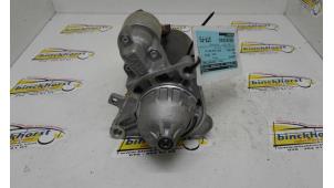 Starter from a Jeep Grand Cherokee (WK/WK2) 3.0 CRD V6 24V 2011