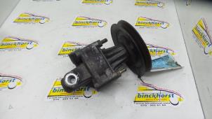 Usagé Pompe de direction Audi 80 (B3) 2.0 E Prix € 52,50 Règlement à la marge proposé par Binckhorst BV