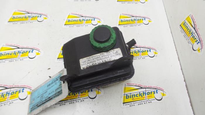 Begagnade Styrservotank Audi 80 (B3) 2.0 E Pris € 15,75 Marginaltabell erbjuds av Binckhorst BV