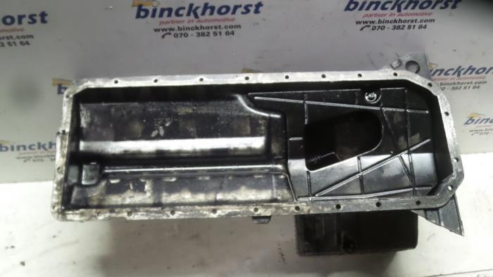 Usagé Couvercle carter BMW 3 serie (E36/4) 325 td Prix € 42,00 Règlement à la marge proposé par Binckhorst BV
