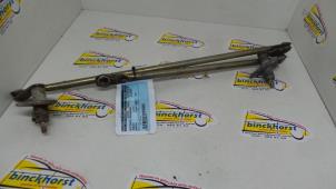 Used Wiper mechanism Chevrolet Nubira (J100) 2.0 16V Price € 26,25 Margin scheme offered by Binckhorst BV