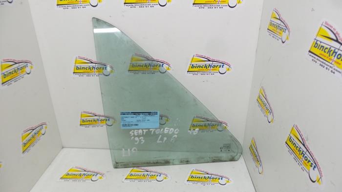 Usados Ventanilla triangular izquierda detrás Seat Toledo (1L2) 1.8 i CL,GL,GLX Precio € 26,25 Norma de margen ofrecido por Binckhorst BV