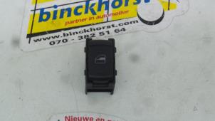 Used Electric window switch Volkswagen Golf IV (1J1) 1.9 TDI 110 Price € 15,75 Margin scheme offered by Binckhorst BV