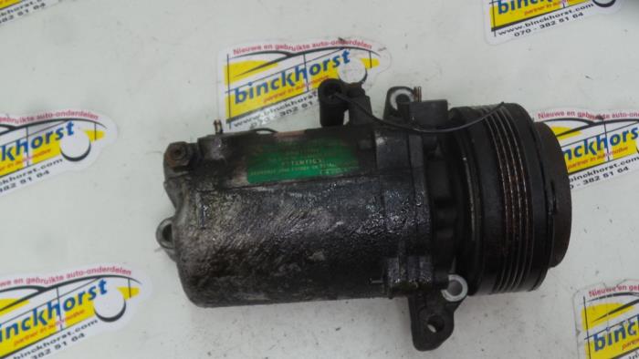 Usagé Compresseur de clim BMW 3 serie (E46/4) 320d 16V Prix € 52,50 Règlement à la marge proposé par Binckhorst BV