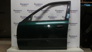 Używane Drzwi lewe przednie wersja 4-drzwiowa Honda Civic (EJ/EK) 1.4iS 16V Cena € 84,00 Procedura marży oferowane przez Binckhorst BV