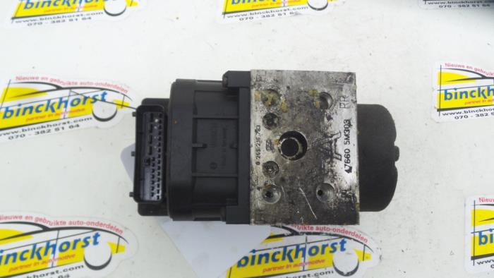 Gebrauchte ABS Pumpe Nissan Almera (N16) 2.2 Di 16V Preis € 84,00 Margenregelung angeboten von Binckhorst BV