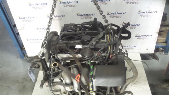 Engine from a Volvo S40 (VS) 1.8 16V 1998