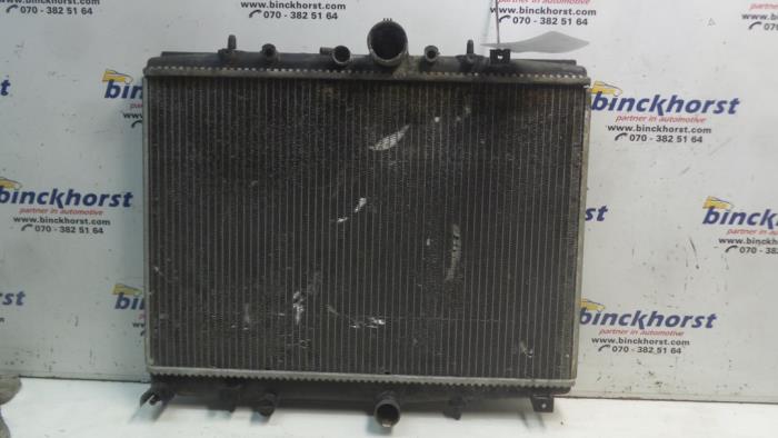 Usagé Radiateur Citroen C5 I Break (DE) 2.0 16V Prix € 31,50 Règlement à la marge proposé par Binckhorst BV