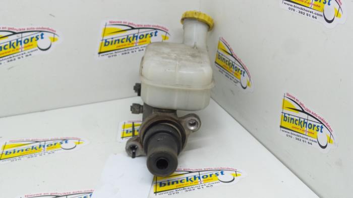 Used Master cylinder Chrysler Voyager/Grand Voyager (RG/RS) 3.3 V6 Price € 52,50 Margin scheme offered by Binckhorst BV
