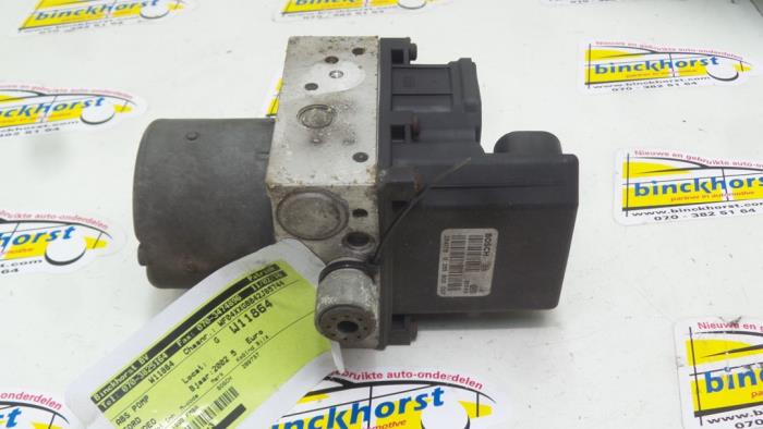 Gebrauchte ABS Pumpe Ford Mondeo III 2.0 TDCi 130 16V Preis € 84,00 Margenregelung angeboten von Binckhorst BV