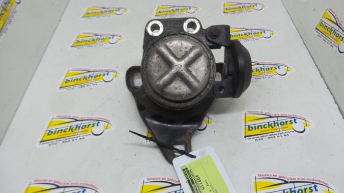 Used Engine mount Ford Mondeo III 2.0 TDCi 130 16V Price € 15,75 Margin scheme offered by Binckhorst BV