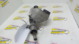 Begagnade Huvudcylinder Ford Mondeo III 2.0 TDCi 130 16V Pris € 52,50 Marginaltabell erbjuds av Binckhorst BV