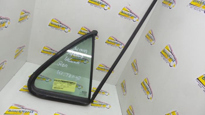 Usados Ventanilla triangular derecha detrás Renault Laguna II (BG) 1.8 16V Precio € 31,50 Norma de margen ofrecido por Binckhorst BV