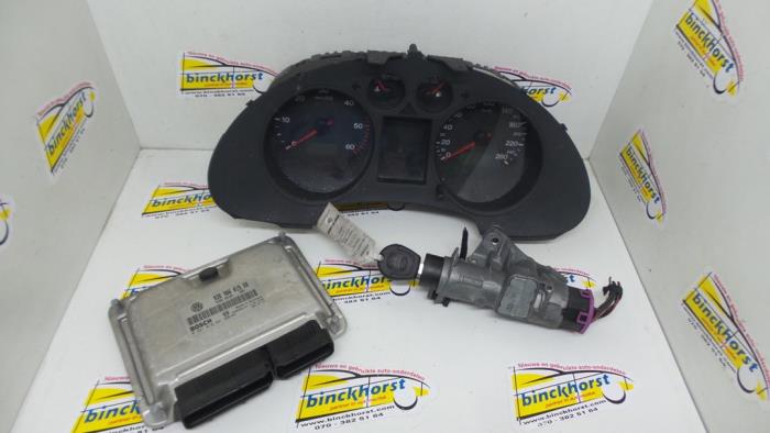 Used Ignition lock + computer Seat Cordoba (6L2) 1.9 TDI Price € 103,95 Margin scheme offered by Binckhorst BV