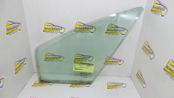 Usados Ventanilla triangular izquierda delante Opel Tigra (75) 1.6i 16V Precio € 31,50 Norma de margen ofrecido por Binckhorst BV