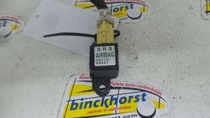 Usados Sensor de airbag Toyota Avensis Verso (M20) 2.0 16V VVT-i D-4 Precio € 31,50 Norma de margen ofrecido por Binckhorst BV