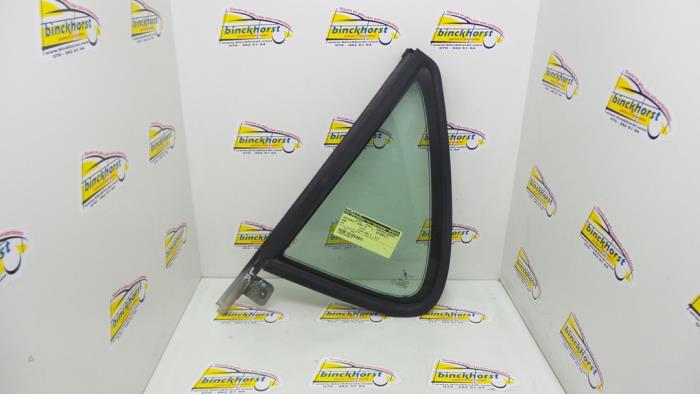 Usados Ventanilla triangular izquierda detrás Saab 9-5 (YS3E) 2.0t 16V Precio € 31,50 Norma de margen ofrecido por Binckhorst BV