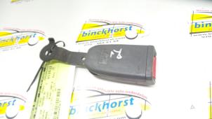Usagé Attache ceinture avant droite Daihatsu Charade (G200/201/202/203/204) 1.3i TX/CX 16V Prix € 15,75 Règlement à la marge proposé par Binckhorst BV