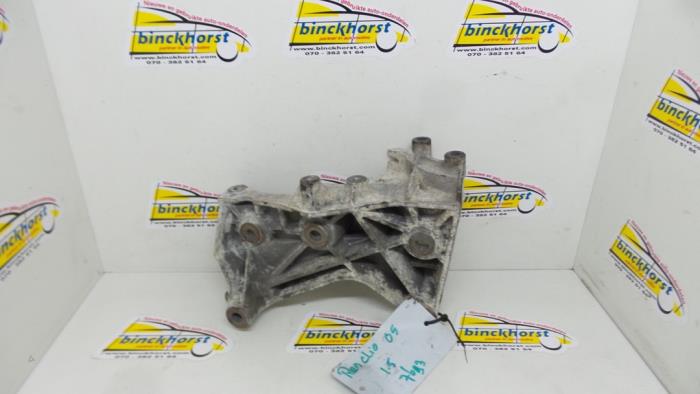 Support (miscellaneous) from a Renault Clio III (BR/CR) 1.5 dCi 85 2005