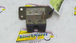 Used Tailgate lock mechanism Mitsubishi Carisma 1.6i 16V Price € 26,25 Margin scheme offered by Binckhorst BV