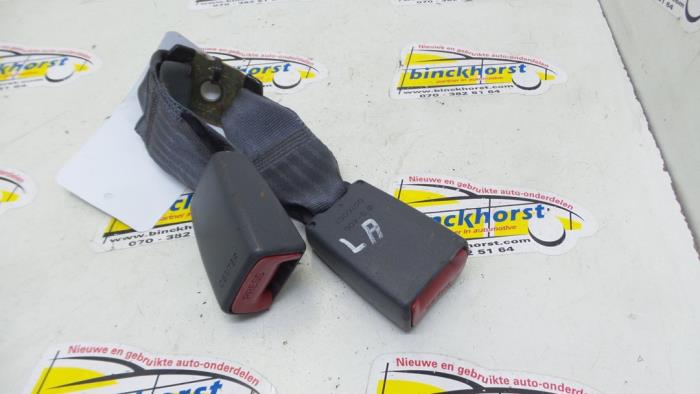 Rear seatbelt buckle, left from a Toyota Starlet (EP9) 1.3,XLi,GLi 16V 1997