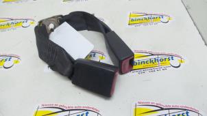 Usagé Insertion ceinture de sécurité arrière gauche Daihatsu Cuore (L251/271/276) 1.0 12V Prix € 21,00 Règlement à la marge proposé par Binckhorst BV