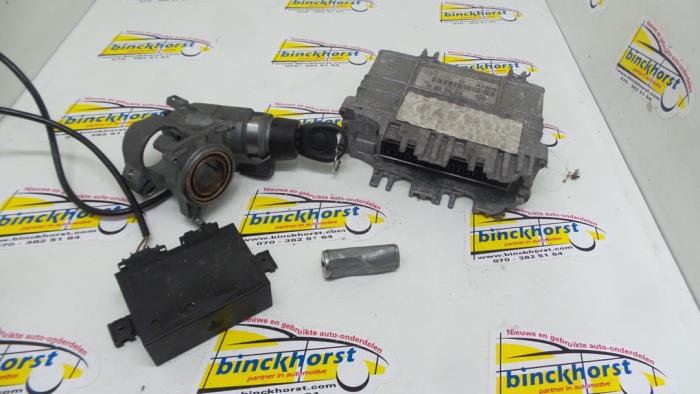Used Ignition lock + computer Seat Arosa (6H1) 1.0 MPi Price € 105,00 Margin scheme offered by Binckhorst BV