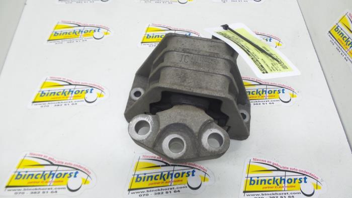 Gebrauchte Motorlager Opel Vectra C Caravan 1.9 CDTI 16V Preis € 26,25 Margenregelung angeboten von Binckhorst BV