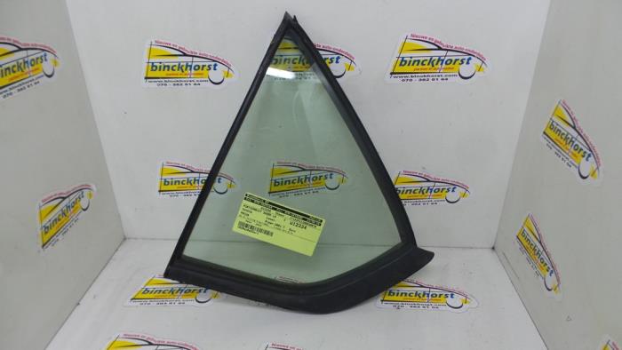Usados Ventanilla triangular izquierda detrás Toyota Prius (NHW11L) 1.5 16V Precio € 36,75 Norma de margen ofrecido por Binckhorst BV