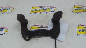 Used Rear brake calliperholder, right Volkswagen Passat (3B2) 1.8 T 20V Price € 21,00 Margin scheme offered by Binckhorst BV