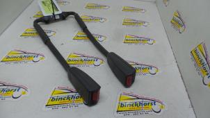 Usagé Attache ceinture avant gauche Kia Pride Wagon 1.3i 16V Prix € 15,75 Règlement à la marge proposé par Binckhorst BV