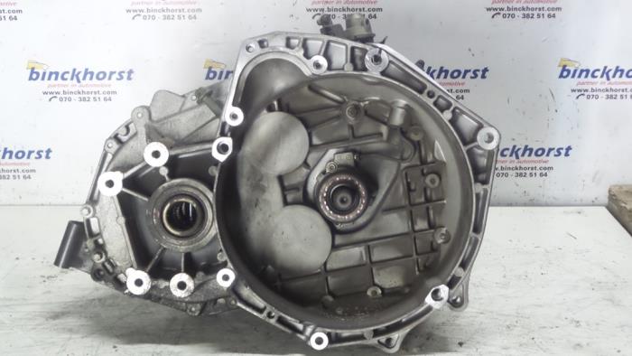 Usagé Boîte de vitesse Opel Vectra C Caravan 1.9 CDTI 16V Prix € 393,75 Règlement à la marge proposé par Binckhorst BV