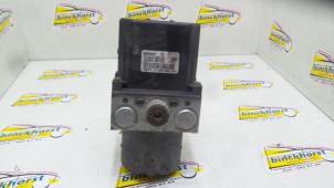 ABS-pump från en Ford Mondeo III 2.0 16V 2001