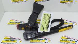 Usagé Attache ceinture avant gauche Opel Combo (Corsa C) 1.7 DI 16V Prix € 36,75 Règlement à la marge proposé par Binckhorst BV