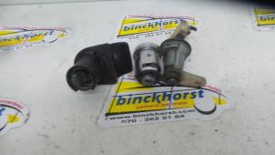 Usagé Kit serrure cylindre (complet) Ford Escort Prix € 52,50 Règlement à la marge proposé par Binckhorst BV