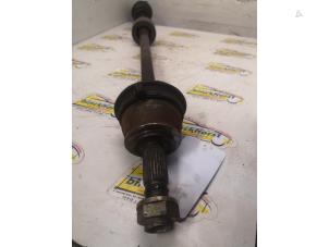 Usados Eje de transmisión derecha delante Fiat Stilo (192A/B) 1.6 16V 5-Drs. Precio € 26,25 Norma de margen ofrecido por Binckhorst BV
