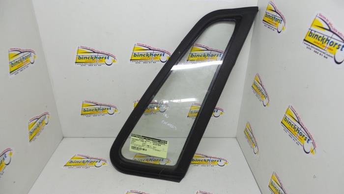 Usados Ventanilla triangular derecha detrás Suzuki Alto (SB308) 0.8 MPi Precio € 26,25 Norma de margen ofrecido por Binckhorst BV