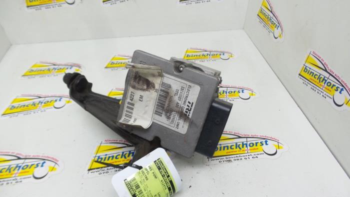 Używane Pompa ABS Opel Vectra C 1.8 16V Cena € 105,00 Procedura marży oferowane przez Binckhorst BV