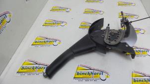 Used Parking brake lever Nissan Pixo (D31S) 1.0 12V Price € 36,75 Margin scheme offered by Binckhorst BV