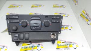 Usados Panel de control de calefacción Volvo S60 I (RS/HV) 2.4 20V 170 Precio € 36,75 Norma de margen ofrecido por Binckhorst BV