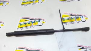 Used Bonnet gas strut, right BMW X5 (E53) 3.0i 24V Price € 36,75 Margin scheme offered by Binckhorst BV