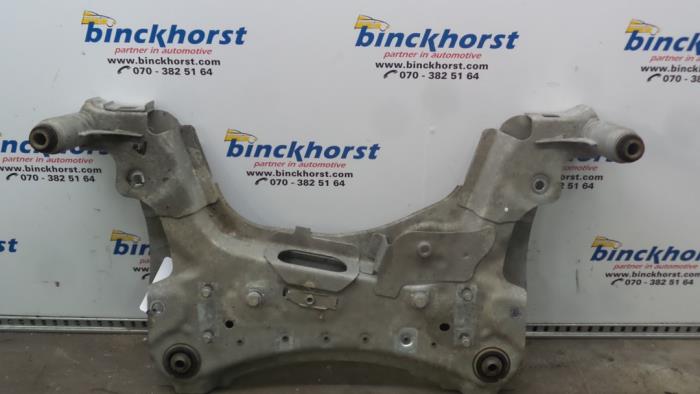 Used Subframe Renault Fluence (LZ) ZE Price € 131,25 Margin scheme offered by Binckhorst BV